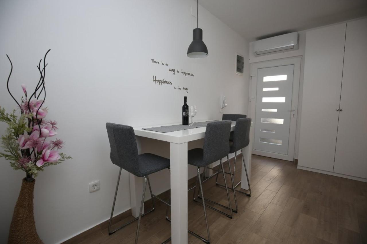 Studio Apartment Koko Rijeka Exterior photo